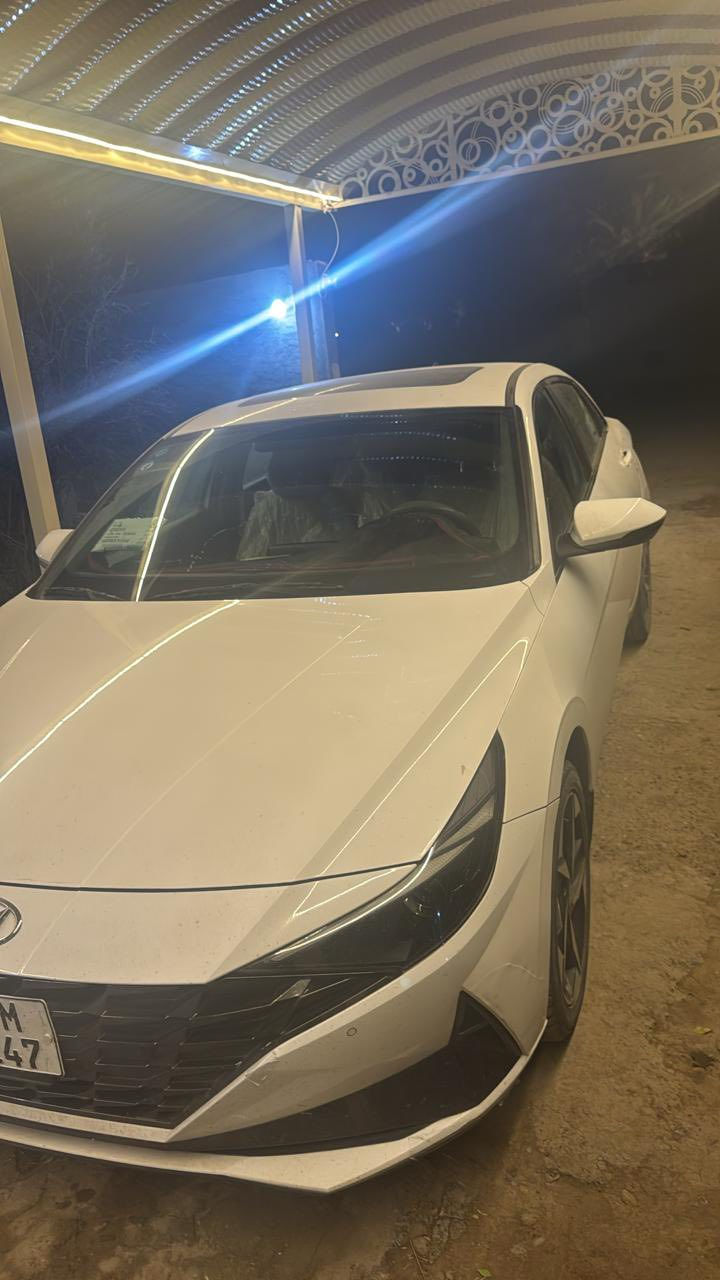 السلام وعليكم 
النترا ٢٠٢٣خليجي 
فول مواصفات كير At 
رقم بغداد
السعر ١٨٠وبيها مجال بسيط 
كفاله عامه عدا بارد بل باب والبنيد 
للأستفسار ***********
