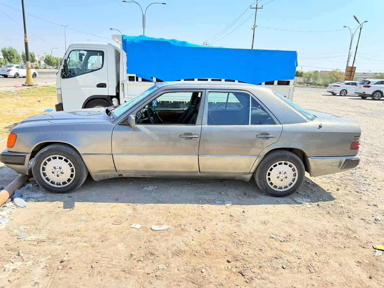 مارسيدس دب
موديل 1990 مكفوله من الضربه والكصه 
رقم بغداد
سنوية جديدة
محرك Vvt بطه
تبريد ثلج وي السويج
قواعد دبلات وحده بيهه تعمير وتعميرهه حلو

حدادية أمامي وخلفي جديد

تايرات نظيفه جداً 

المكان/بابل/قضاء الهاشميه

للإستفسار الاتصال على الرقم

***********
