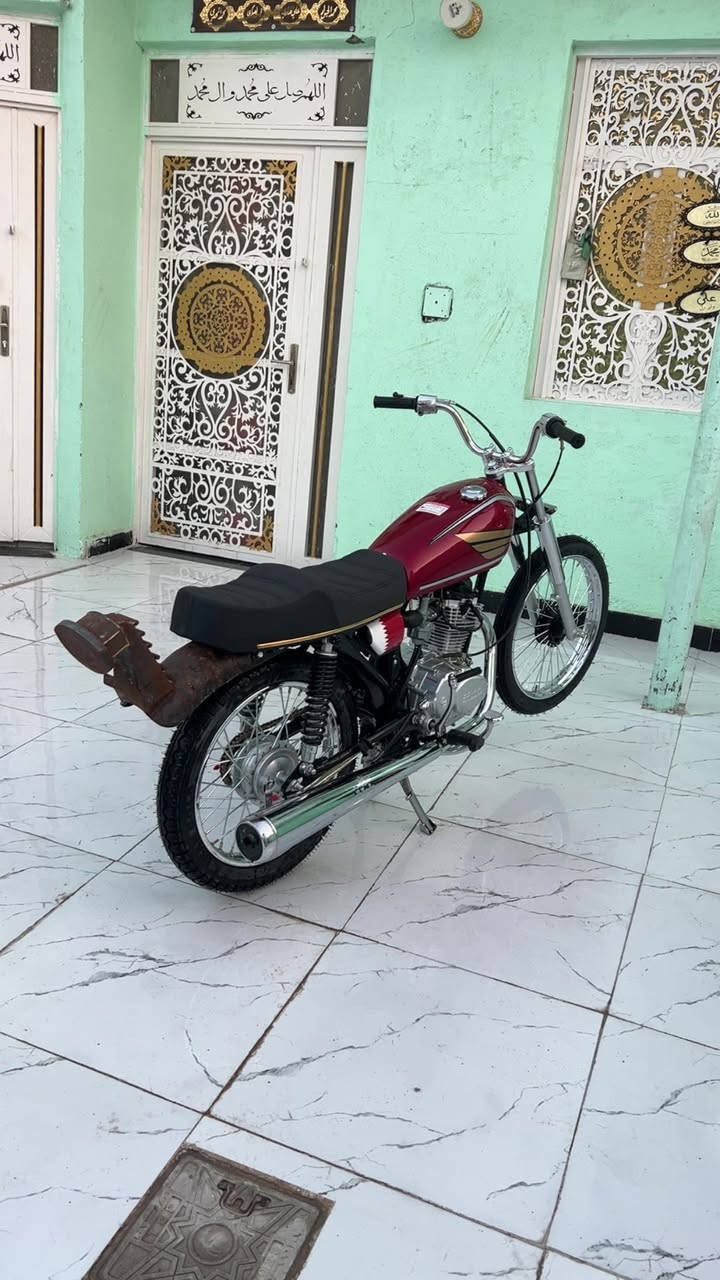 السلام عليكم
دراجه ايراني للبيع تعمير ادوات (كلك) مكفوله من سرقه 
الدراجه جديده كلش وماطالعه هواي نمره رابعه ما ماشي بيه كلش جديده         لل استفسار : ‭٠٧٨٨ ٧٧٩ ١٥٠٨‬
