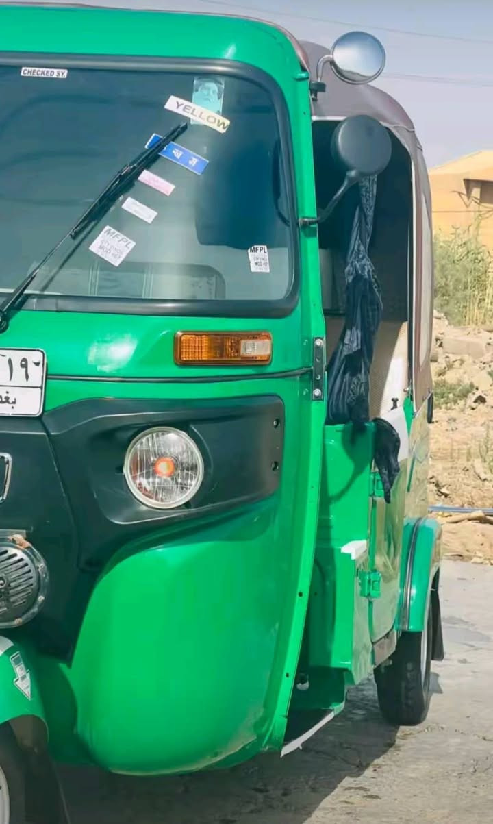 تكتك للبيع 22/ثمانية ونص لاتعاملني ولاعاملك ضربة يم البك لايت بيهة ولغد ونضيفة ترايهة يخبل مامتعوبة جوة ايدي المكان المعامل الحسينية تصل ودلل ***********
