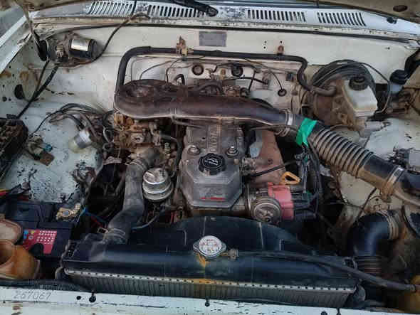 للبيع بيكم موديل 93رقم نجف مشروع وطني سنويه 29السيارك مكفوله بس الرباع مكينه حاويه قبل شهرين من شادينها حداده قبل شهر كير وكسن وشاصي كرهبايات شقاله زوج تايرات توه مشدود وزج مستخدم عنوان ميسان ناحيت كميت السعر 50وبيها مجال ***********/***********
