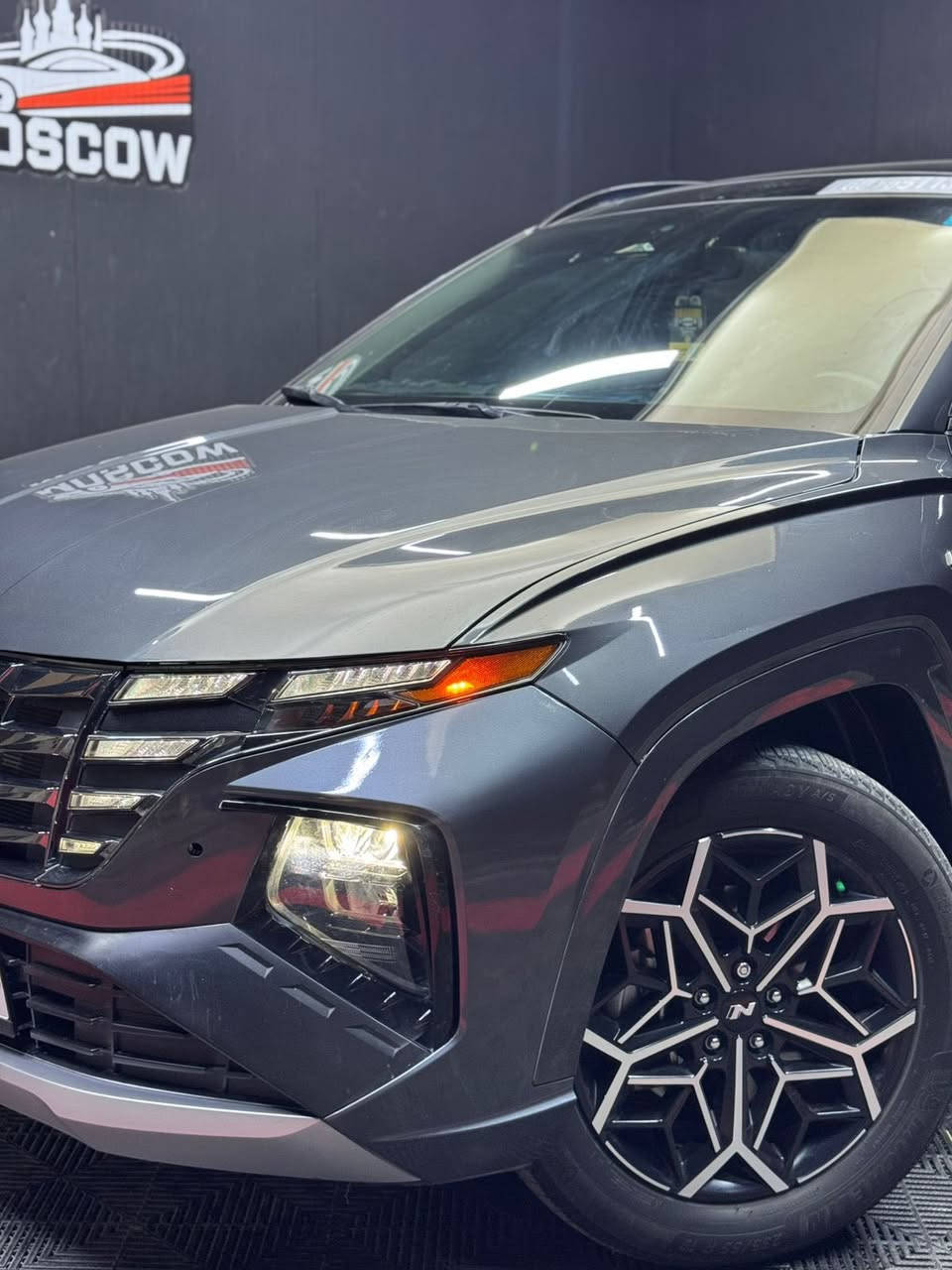 بسم الله الرحمن الرحيم
سلام عليكم توسان   N Line ( أن لاين2023 رياضيه فئه خاصه فول سبورة ترقيم الجديد كربلاء بأسمي تحويل ثاني يوم  

 ترهم مرارس 

 حادثه جاملغ وبنيد بدون دواخل

مواصفاتها 

1- شاشة اندرويد كبيره 4 انظمه تحويل 

2. كيجات دجيتل

3.تبريد لمس بيانو قطعتين ثلاچه بل چكمچه

 4.مسافه مقطوعه 20mi

5. بصمه + بصمه ابواب + اشاير ترحيب  

6.تشغيل عن بعد

7. رادارات امامي خلفي جانبي 

8. ايقاف ذاتي

9. اوتو هولد

10.بكلايت لد LAD

11.اشاير بالمري

12. هيترات بالكشنات خلفي امامي ولستيرن  ♨️    

13.شفتات بالاستيرن قياده أليه تحديد مسار 

14. نظام ايكو +سبورت + سمارت+snow

15. هند بريك بصمه

16. ويل كب 19 عنكبوتي ختم ال N 

17. لايتات زنون عدسه عالي ناصي

18. بلوتوث + aux+ Carplay 

19. صندوك ذكي  كهرباء 

20. اناره يدات وأناره داخليه مابين الزوايه 

21.ختمNبل أستيرن ولكشنات 

22.  الدشبول مطعم بخط احمر

23. اوتو بارك تحكم بالريمونت

24. حساسات خلفي امامي

25. كامرات 360 درجه 

26. كشنات جلد 

27. كشنات كهرباء 

28. كشن السايق ميمري 

29. فور ويل 4x4

30.نظام هترك 

31- حچم المكينه ٢٥٠٠

32- سماعات شBoos

33- شحن واير ليس

34- مثبت سرعه

35- شاشه اعطال

36-الخريطة🗺📍

كربلاء السعر١٩٠وبيه مجال

***********
