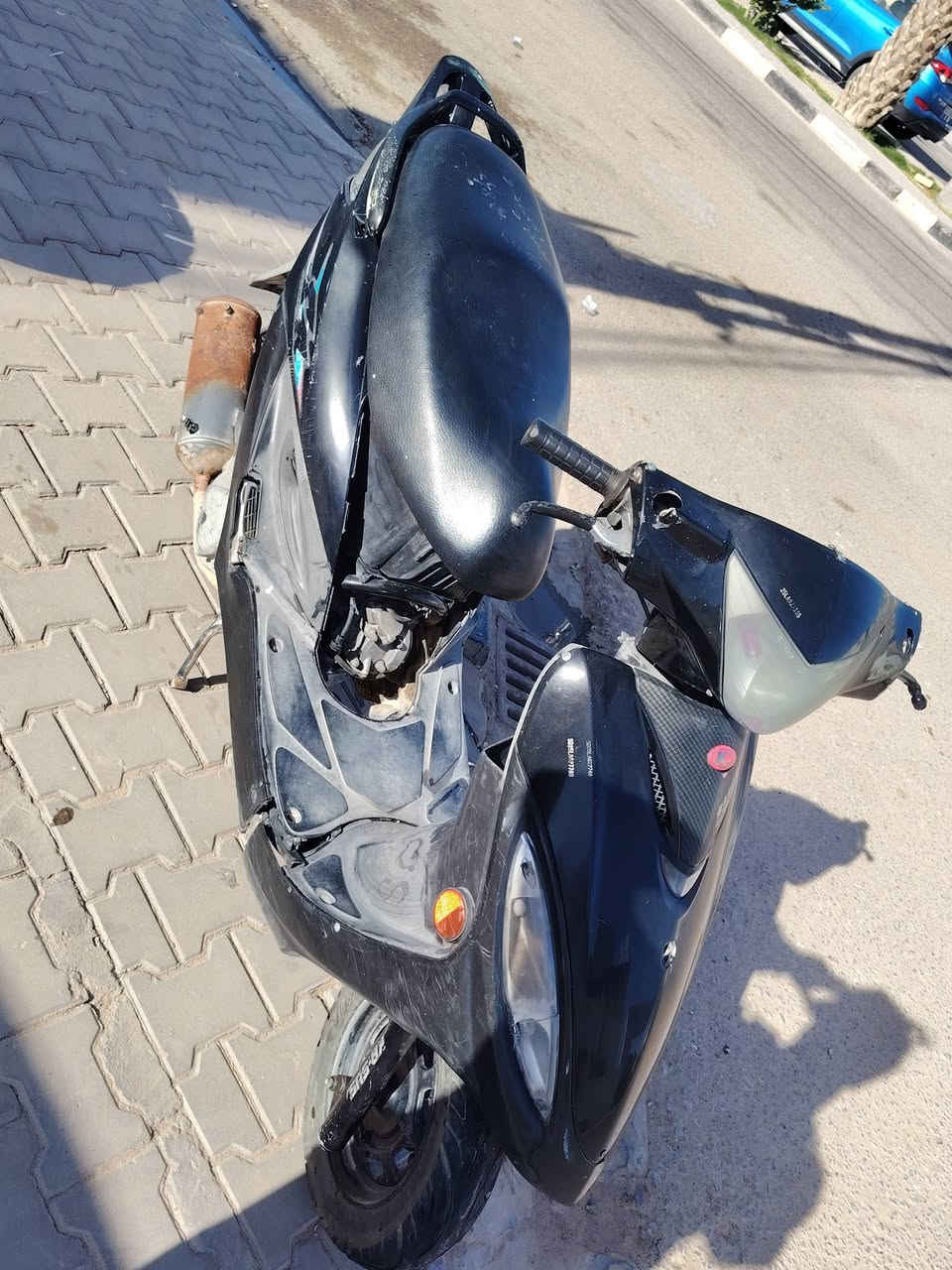سلام عليكم كامكو جي فور مكينه استوني مسويه كرنك بوش كله جديد سلف جديد 250 وبيه مجال ***********
