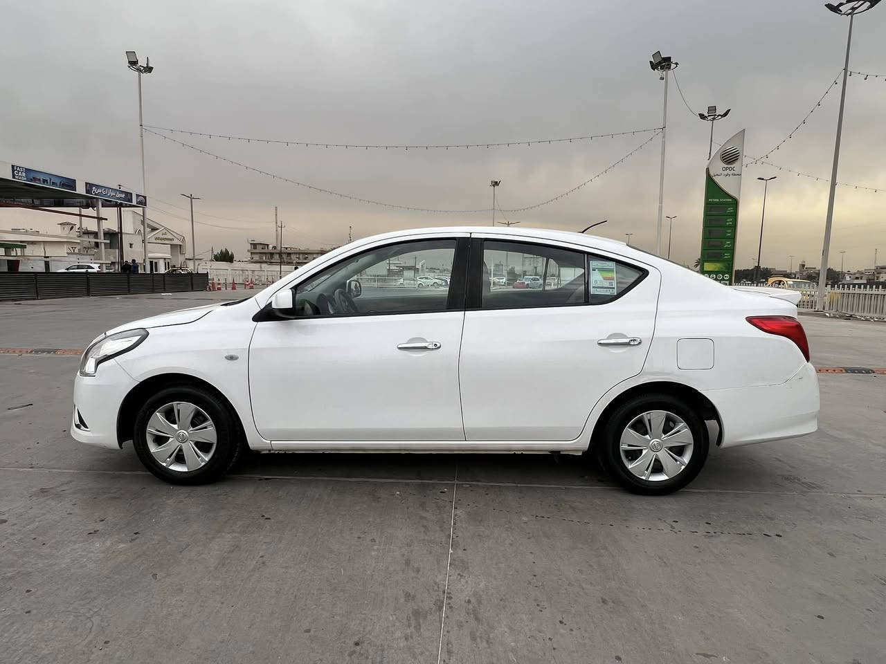 نيسان سني 2020  مكلف بالنشر 
اي سعر ما اتعامل بالتليفون تجي تشوف بعينك وتفحص وين متريد تقتنع بالخير عليك 
رقم شمالي تحويل وكاله جاهز
كير محرك كفاله ماشيه 48  
 سياره ليبل واحد فقط بنيد تبديل اصلي شركه 
عنوان بغداد  بلديات او زيونه 
السعر 102$ 
***********
