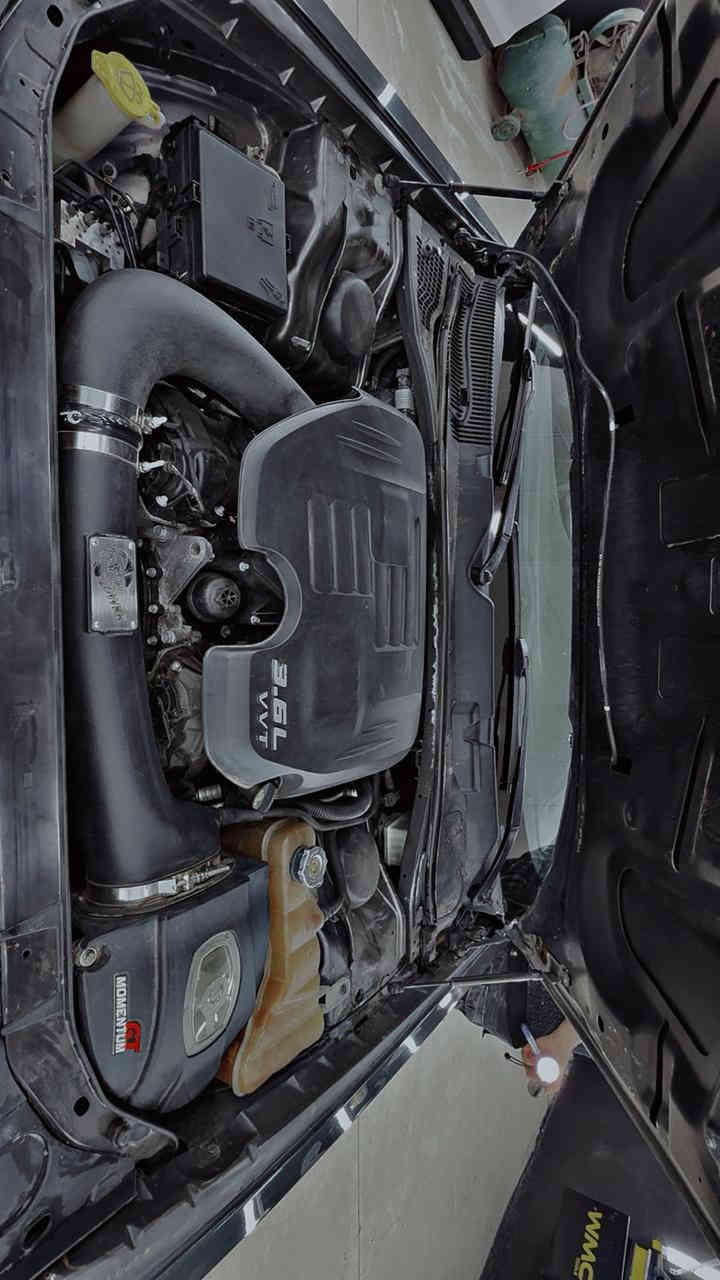 سلام عليكم اخوتي 
صلو على محمد وال محمد 🙏
الحلوة للبيع 😈
جالنجر 2018 sxt plus💪
سيارة وارد امريكي حادثها جاملغ امامي سايق
وبيها قطعتين كلير يعني ثلث قطع من امريكا 
ميحتاج نذكر بلمواصفات بلاص معروفه 
عليها اضافات دركة RPM 
شوته رياضيه من شركةAFE power 
وياله تو سايز امامي  275 خلفي 315 
سياره شلعتها ماشاءالله تاخذه ربع متصرف عليها 
استعمال شخصي مشايف لا درفت ولا سباق 
بلعافيه على الياخذها ❤️
واسف على اطاله بس من كد ماحلوه  مينعد وصفها  ❤️
تواصل موجود ع فيس ورقم 
***********
