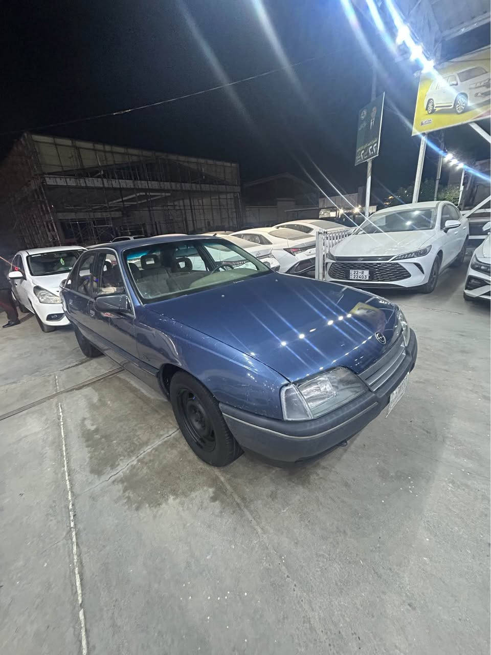 اوبل اوميكا معمره سيارة صبغ جاملغات خلفيه وقماره وجنطه رقم بغداد سنويه ماساقطه موجوده بنجف *********** النجف, العراق
