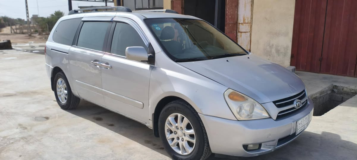 للبيع
كيا سيدونا 2007 
رقم بغداد مداور ثاني يوم 
فول مواصفات محرك جديد 3800 كير جديد كفاله
بيبان كهربائية كشنات كهربائية السيارة نضيفه انضف من الصورة مامشتغله خط 
مال بيت 
السعر 133 وبيها مجال 
مكان السيارة السماوة 
الرقم***********07
