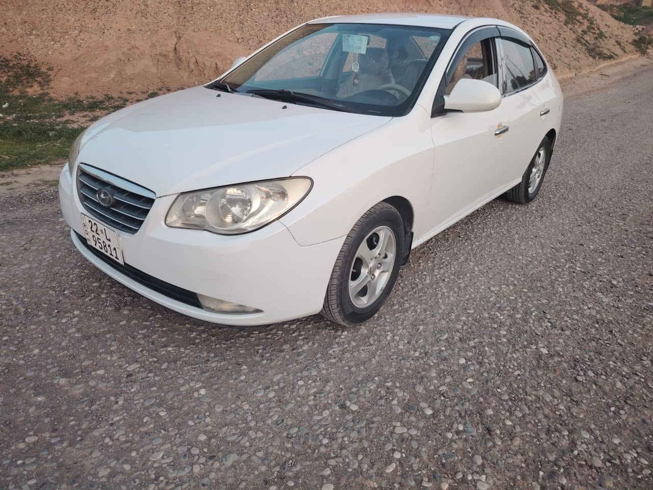 مكلف نشر سلام عليكم النتره للبيع موديل 2009 رقم اربيل سنويه تنتهي 20031 هزه جديد  محرك 20  مامفتوح  كير وتمتيك طخم تيرات جديد صدر امامي خلفي جديد تبريد ثلج سيارة جاهزة مكان سيارة شرقاط  سعر  112
***********
بدون دواخل
