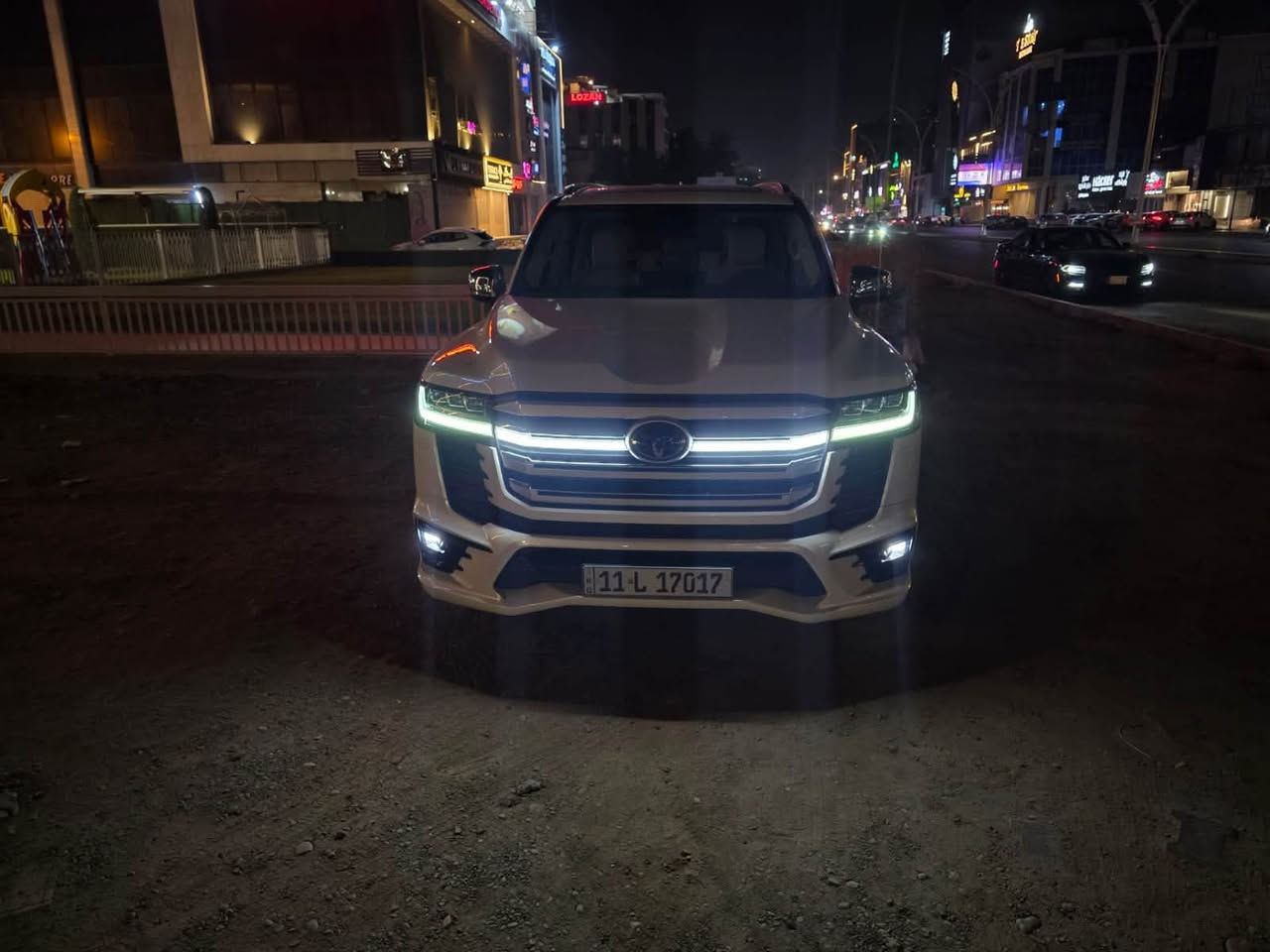 لاندكروز vx limited s tss ٢٠٢٥
ضمان شركة ساز 
ماشية ٣٩ 
رقم بغداد باسمي 
مغلفة ppf بلكامل 
كفالة عامة من كلشي 
محرك تنفس طبيعي 
السعر ٨٠٠ وبي مجال جدا بسيط 
***********
مكاني بغداد الدورة
