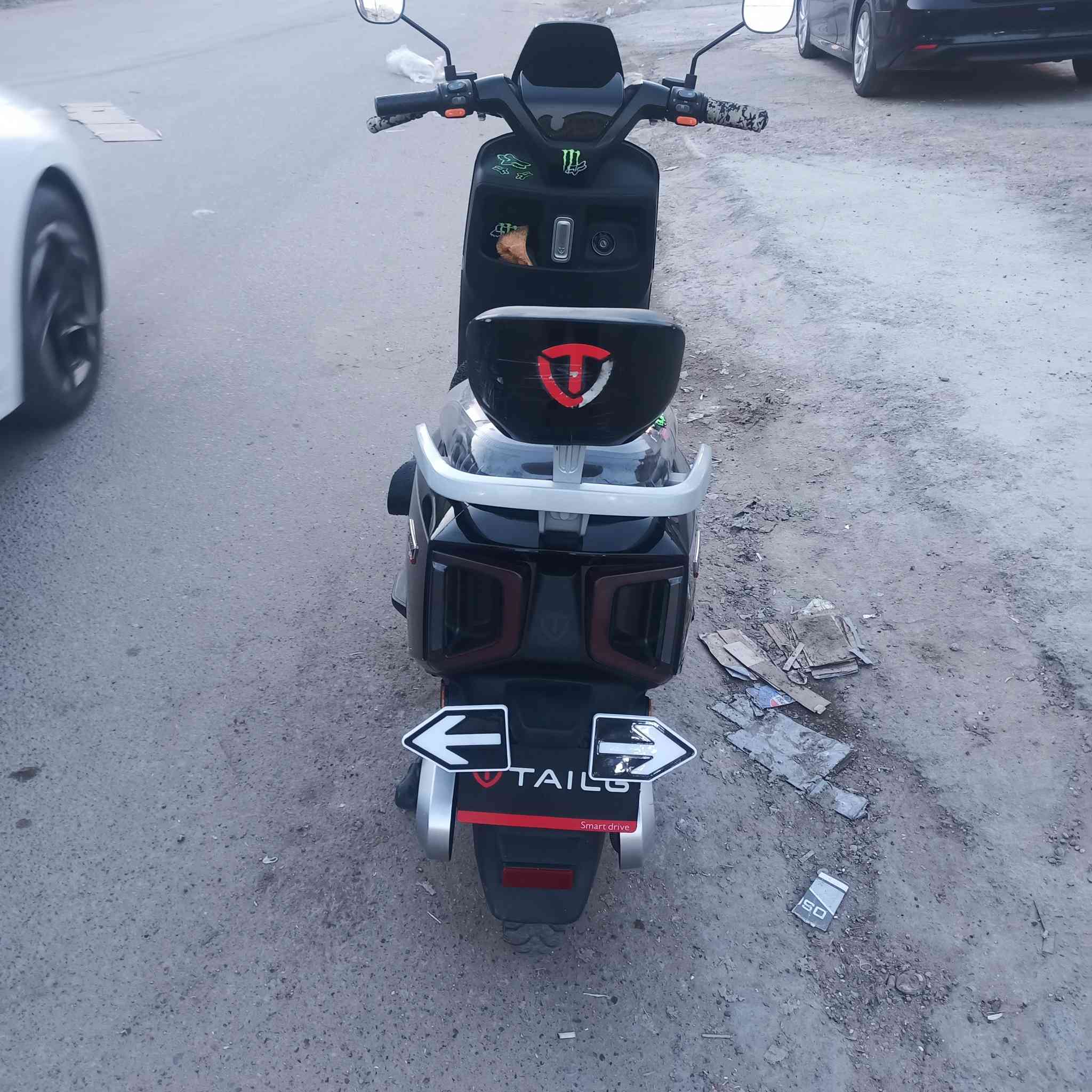 يا الله السلام دراجه TAlLG الوحش العالميه ملف 2000 واط حقيقي دراجه تخبل بطاريات فول شلعه معدل فول دراجه جديده وكل نقص مابيها بيها نضام R رجوع للخلف دراجه تخبل موديل 2025 بيها نضام مثبت سرعه نضام بارك P دراجه لايت زينون تخبل وجديده تايرات جدد دراجه كامله مكمله وخير من الله سعر الدراجه 750 بيها مجال مكاني بغداد حي الجامعه  رقمي للاستفسار ***********
