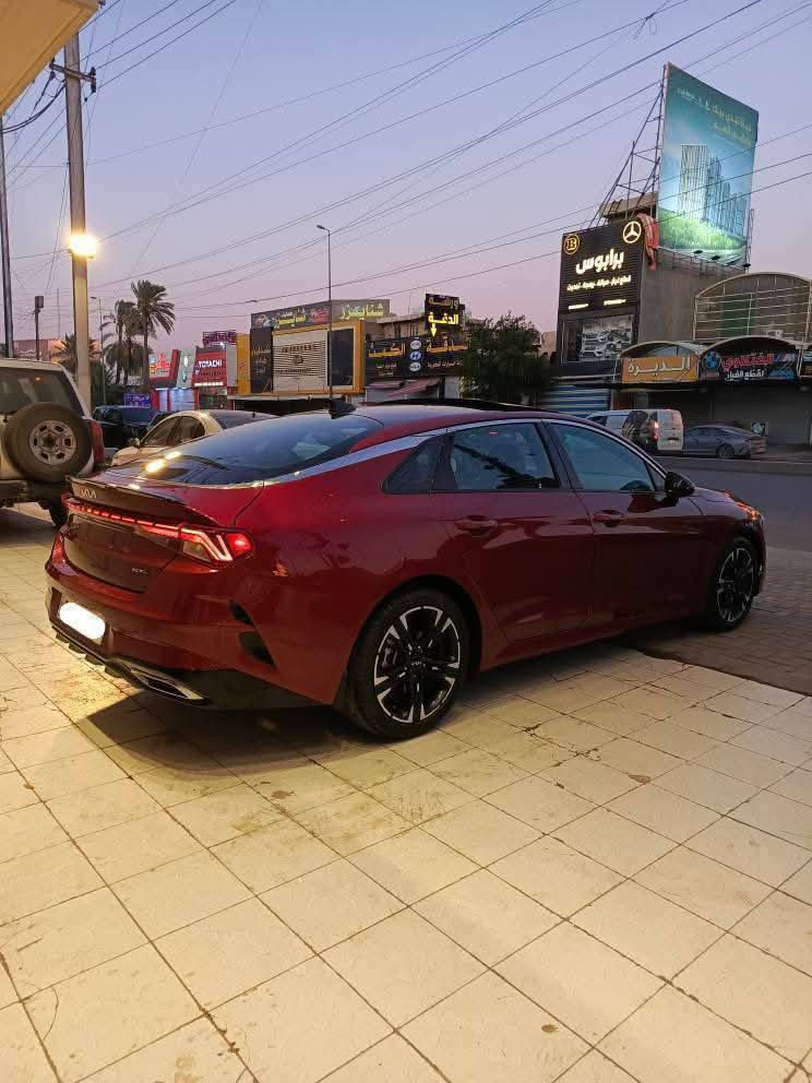 كيا كي فايف جيتي لاين / KIA K5  GT LAIN
موديل 2022 #سعر_مناسب 159 ورقة وبيها مجال بسيط 

محرك 1600 تيربو المرغوب / رقم اربيل الانكليزي 

بأسمي / تحويل أو وكالة حاضر / سنوية 2029

حجر البيئة البلادي موجود  / الأرضيات الأصلية بيها
ــــــــــــــــــــــــــــــــــــــــــــــــــــــــــــــــــــــــــــــــــــــــ
فول مواصفات السيارة Gt lain 

بانوراما / بصمة تشغيل / بصمة ابواب وصندوك / اوتو هولد 

تشغيل عن بعد / رادارات جانبية / مانع تصادم / بك لايت لد 

كامرة خلفية / كشنات جلد / هاند بريك بصمة / تحديد مسار  

تحكم استيرن جهتين / شاشة اصلية / لد امامي / دركة D

مانع انزلاق / كرسي كهرباء / درايف مود / لايت 4 عدسات 

ويل كب كروم / تبريد منفصل / شاحن واير ليس / زينون

صندوك ذكي عند الاقتراب / اشاير بالمري / قيادة ذاتية 

ويل كب حجم 18 / مري اسود / كشنات ختم GT LINE 
ـــــــــــــــــــــــــــــــــــــــــــــــــــــــــــــــــــــــــــــــــــــــــ
صور الحادث مرفقة بالمنشور
وراشين بيها قطع بدبي أثناء التصليح توحيد لون بدون ضرر

#السعر 15,900 الف دولار وبيها مجال بسيط وما اتعامل بالتلفون تجي تكلب وتفحص ونتفاهم والكل على راسي

مكان السيارة / بغداد / حي الجامعة 

للاستفسار 
*********** متوفر واتساب او اتصال
