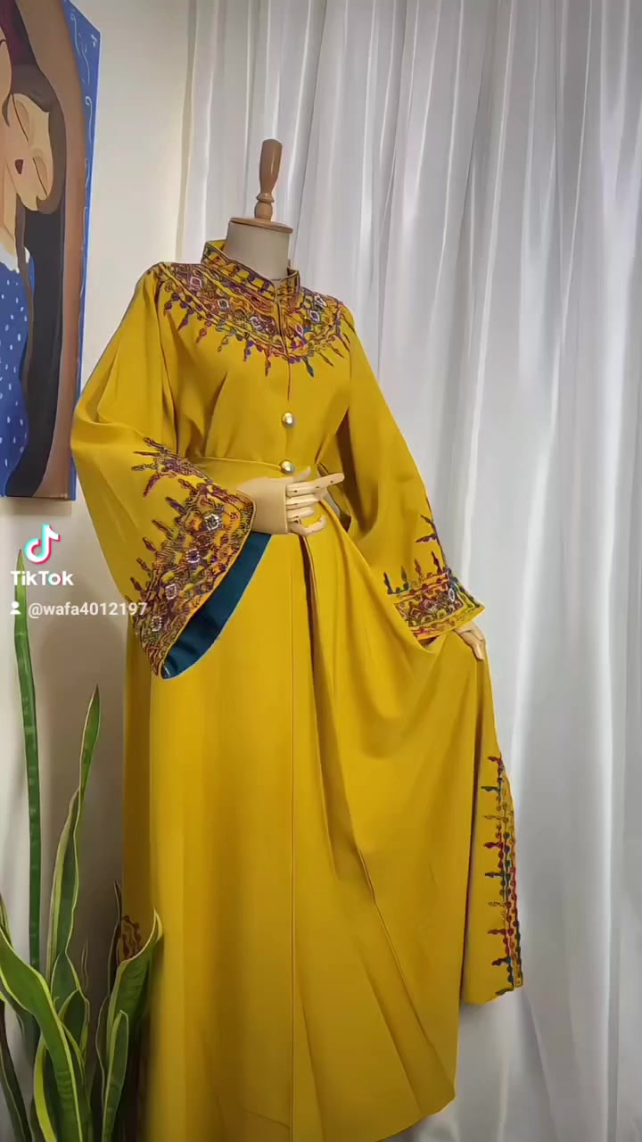 🎨🎨 الألوان :-كما معروضه 
دراعه خامه مراسي هرم شيك يدوي
قياس  38 40 42 44 46 48
السعر  35
توصيل  بغداد  5
محافظات  6
R


**إذا كنت صاحب هذا الإعلان وتريد حذفه لأي سبب، رجاءا أرسل رسالة إلى الدعم الفني**