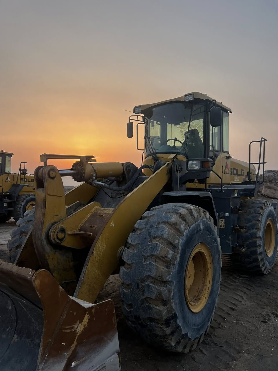 السلام عليكم 
شفل صيني LG956
2022 
رقم واسط انكليزي 
مكفول 
المكان البصره 
السعر 430 
 بيع او مراوس 
***********
