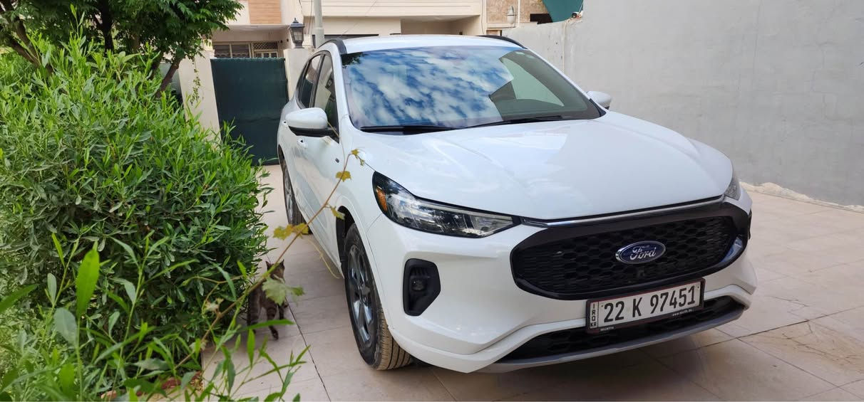 چوار پستن مرغووب
:::writing{variant=“social_post” id=“58421”}
🚘 Ford Escape ST-Line Select 2023 🤍
Korek tel /***********
ئەم جوانە هێشتا لە هەنگاوی یەکەمدا سەرنج ڕادەکێشێت. دیزاینێکی وەرزشی، مۆدێرن و تاوانە، لەگەڵ کارایی و ئارامی لە شۆفێرکردندا.

✅ مۆدێل: 2023
✅ ST-Line Select
✅ AWD (چەرخی چوارە)
✅ مۆتۆری 2.0L EcoBoost
✅ گیربۆک ئۆتۆماتیک
✅ Run & Drive
What is up ***********
ئەگەر بەدوای Ford Escape ـێکی جوان و بەرز لە ڕووی موواسەفاتەوە دەگەڕێیت، ئەمە هەڵبژاردەیەکی زۆر باشە.

📩 بۆ زانیاری زیاتر یان نرخ، نامەم بۆ بنێرە رانية, السليمانية
