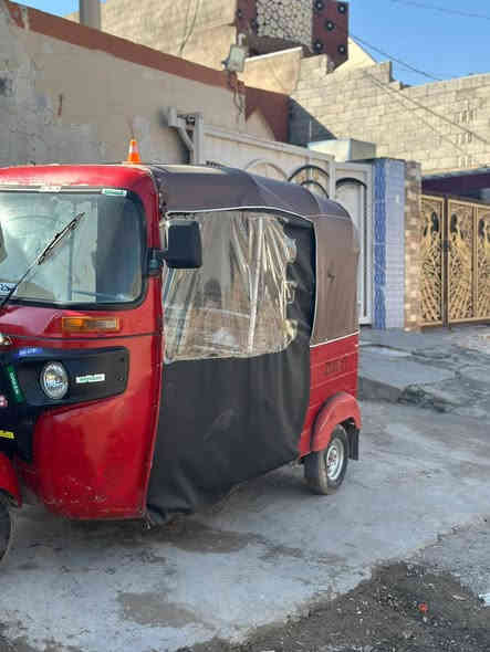 السلام عليكم
تكتك موديل 2017 

مكينة مال 20 

اوراق المصطفى 

السعر  مليونين ونص وبيهة مجال قليل 

مكان ديالى شهربان 

اتصال *********** /مامتواجد عل نت
