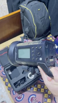 احبتي عندي اضائه 400 برو  جديده استخدام مرتين فقط  وضميتهه  لكيت بطاري...