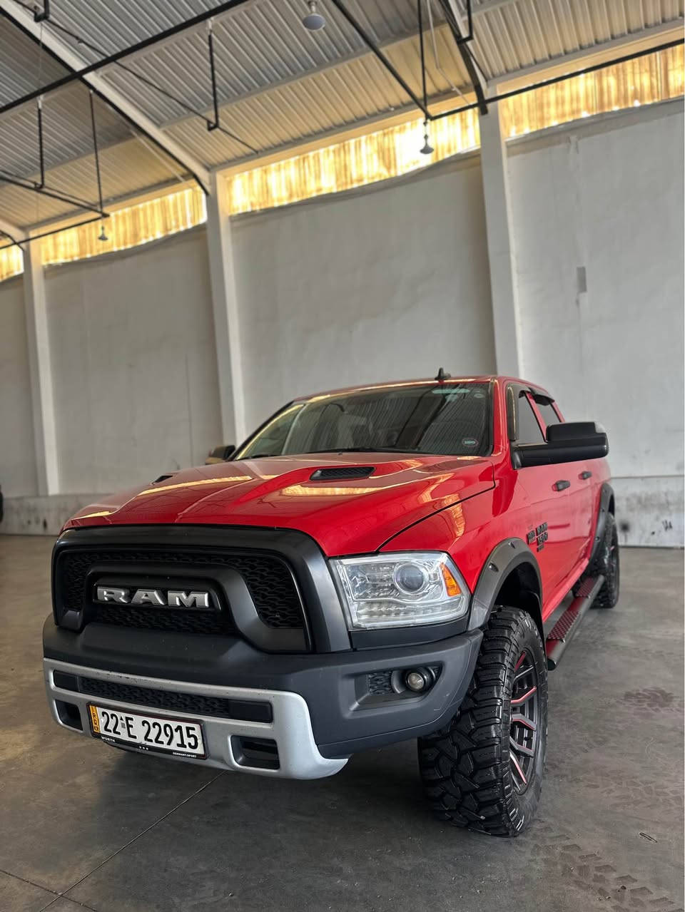 رام. RAM. 

موديل.2020
ماشية.90 الف
محرك.V8.5.7
فورويل. 4*4
باب طويل بدي قصير. 
سياره مشتغلين بل امريكا شرت 
سياره بعال وكاله 
مواصفات. بك هورن. شاشة تيسلا.  شحن وايرليس
كشن جلد 
داخل احمر 
كشن كهرباي   
كشن ستيرن هيتر. 
سياره كفاله عامه شرت وكاله هارلم 

السعر.292 ورقة بي

***********
***********
العنوان. اربيل. أربيل, العراق
