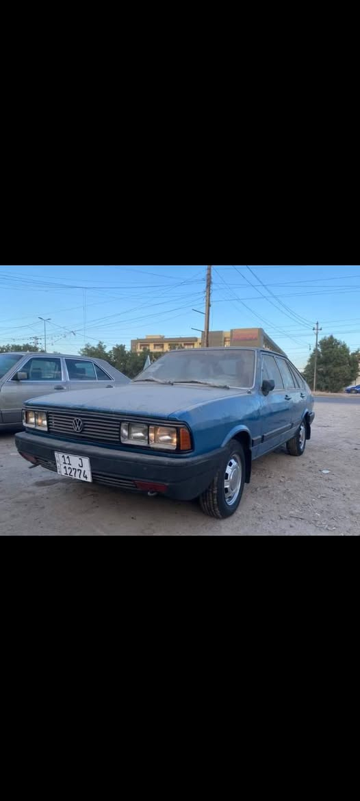 سلام عليكم 
برازيلي للبيع موديل 1987 سياره بلاديه عله وضع الشركه السياره مكفوله كفاله عامه من ضربه وصبغ سياره مسجل بلادي اريل بلادي مكينه بلاديه تخم تاير جديد سياره كتروكه من 2003 وهسه طلعناه سياره ماشيه 60 الف عحقيقي صوندات بريك جدد قوايش جدد صوندات بانزين جدد فيتبم ميكانيكي جديد بنكه جديه سياره جاهزه عله اخر حبايه كهربائية كله شغاله وكله عل بلاد مابيه واير جطل سياره رقم انكليزي بسمي جام كله بلاد كبات بلاديه هورنات بلاديه بعدهن ممشدودات سياره نقصه بس منضومه تبريد دالمو جديده كابريتر جديده سياره صافيه مثل الساعه ترايك وين معجبك مكان السياره بغداد زعفرانيه سعر السياره مناسب 45 وبيه مجال رقم الهاتف ***********
