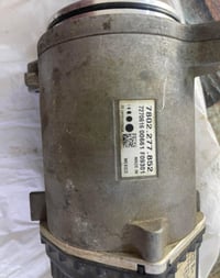 اغراض تفصيخ شوفرليت ماليبو مثل مموضح بالصور للاستفسار 07714442001