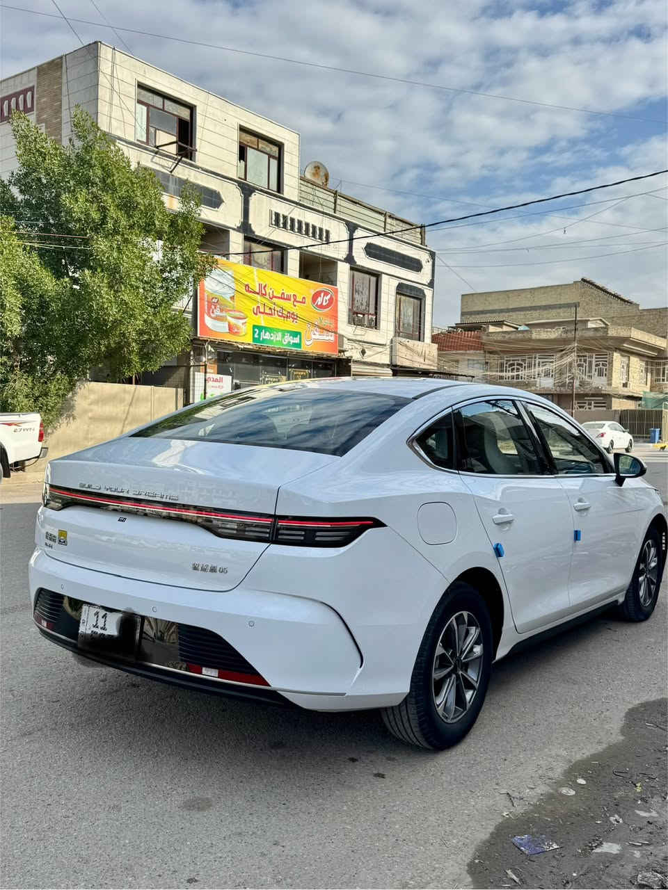 السلام عليكم Byd ديستروير هايبرد مرقمة مثبت لوحات كامل رقم بغداد للبيع فقط السعر 19 مليون قفل مكان السيارة بغداد للاستفسار ***********
