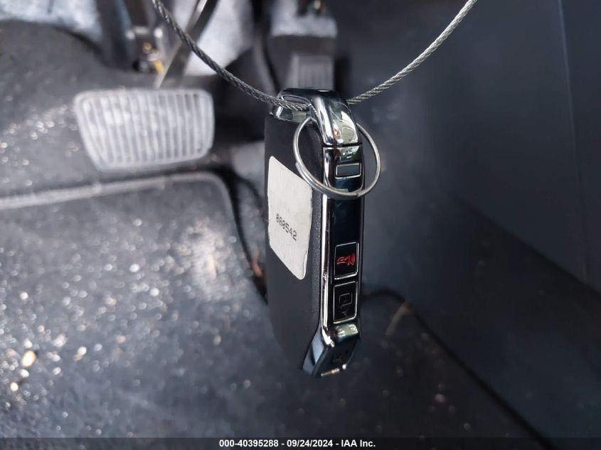 سبورتج أمريكي ٢٠٢٣ 
السعر ١٧٠ بيها مجال للشراي
***********
