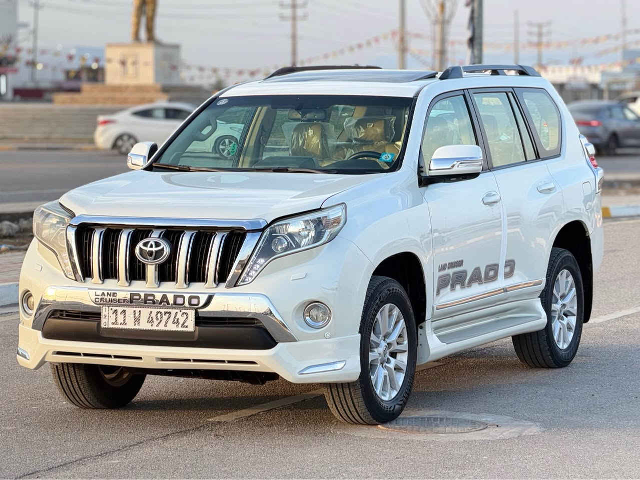 #تويوتا_برادو🤎⚜️
موديل 2015 
رقم بغداد بسمي 
فول مواصفات VX☑️
- فتحة
- بصمة
- ثلاجة
- مري شفط
- زراكات لايت
- كشنات كهربائية ( الامامية )
- سبير تعليك
- حساسات خلفية
- بلوتوث
- محرك 6 سلندر 
- تحكم ستيرن
- كامرة خلفية
- دفع رباعي 
- 7 راكب
- اناره ترحيب بالدوسات 
- مانع انزلاق
- 3 قطع تبريد
- اشاير بلمري

*بيها جاملغ مبدل بلادي بغداد, العراق


**إذا كنت صاحب هذا الإعلان وتريد حذفه لأي سبب، رجاءا أرسل رسالة إلى الدعم الفني**