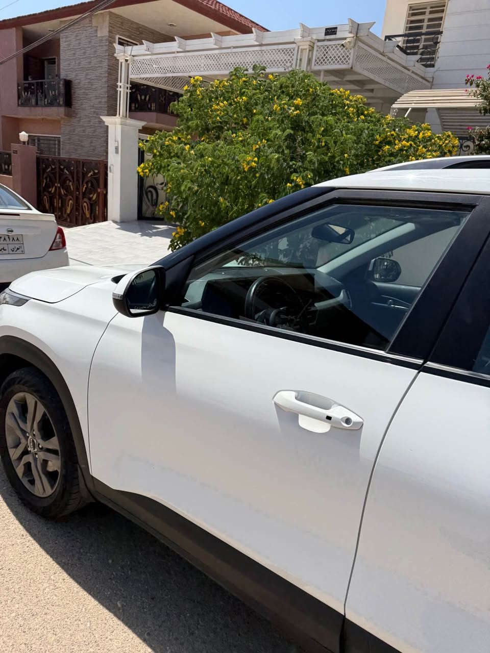 سلام عليكم 
خليجي Kia seletos. للبيع

✅ الموديل: 2023
✅ الممشى: 71,000 كم
✅ الحالة: نظيفة جدًا، من الدعامية إلى الدعامية ومكفولة من كل شيء
المحرك ١٦ دوش
رقم سليمانيه تحويل ثاني يوم 
 

:
✔️ محرك اقتصادي وقوي
✔️ ناقل حركة أوتوماتيك
✔️ شاشة لمس مع دعم Apple CarPlay وAndroid Auto
✔️ كاميرا خلفية
✔️ حساسات اصطفاف
✔️ مثبت سرعة
✔️ تشغيل بصمة 
    فتحه سقف 
تحكمات وتغير وضعيات القياده 
 
السعر تواصل عالخاص 
او اتصال 
*********** كركوك, العراق
