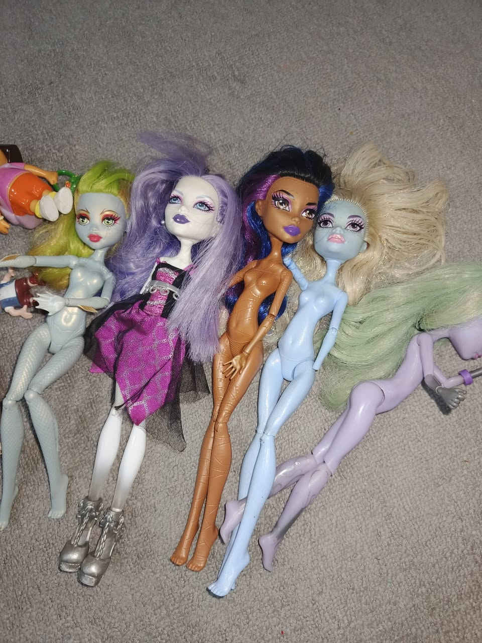 سلام عليكم مجموعة العاب للبيع شلع او مفرد التفاصيل مذكورة بالصور الي يريدهم يتفضل خاص ويدلل والاسعار مناسبة وبربع سعرهم الاصلي


**إذا كنت صاحب هذا الإعلان وتريد حذفه لأي سبب، رجاءا أرسل رسالة إلى الدعم الفني**