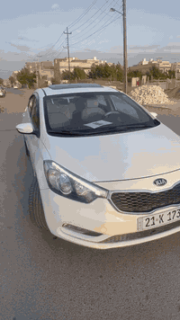 السلام عليكم
كيا سيراتو وارد خليجي 
موديل 2015 
مكفوله كفاله عامه من التبديل والصبغ 
فقط بارد كلش بسيط ع مقدار أربع اصابع
رقم سليمانية رقم وسنويه وهزه كله جديد 
السياره باسمي تريد تحويل او وكاله 
محرك 1600 دوش شرط بدون فتح 
محرك كير كفاله شرط بدون فتح 
مواصفات فول الفول عدا البصمه
فتحه سقف 
شاشة كبيره 
كامره دواره 
تبريد قطعتين
شاشه اعطال 
شفتات بلستيرن 
تحكمات أربع جهات 
ويل كب 17 كروم بلادي
اشاير بلمري 
حساس امامي+خلفي 
لد امامي +خلفي
السياره كلش جديده استعمال شخصي 
السعر 128 $ 
للاستفسار *********** 
مكاني بغداد الكرخ حي الجهاد
