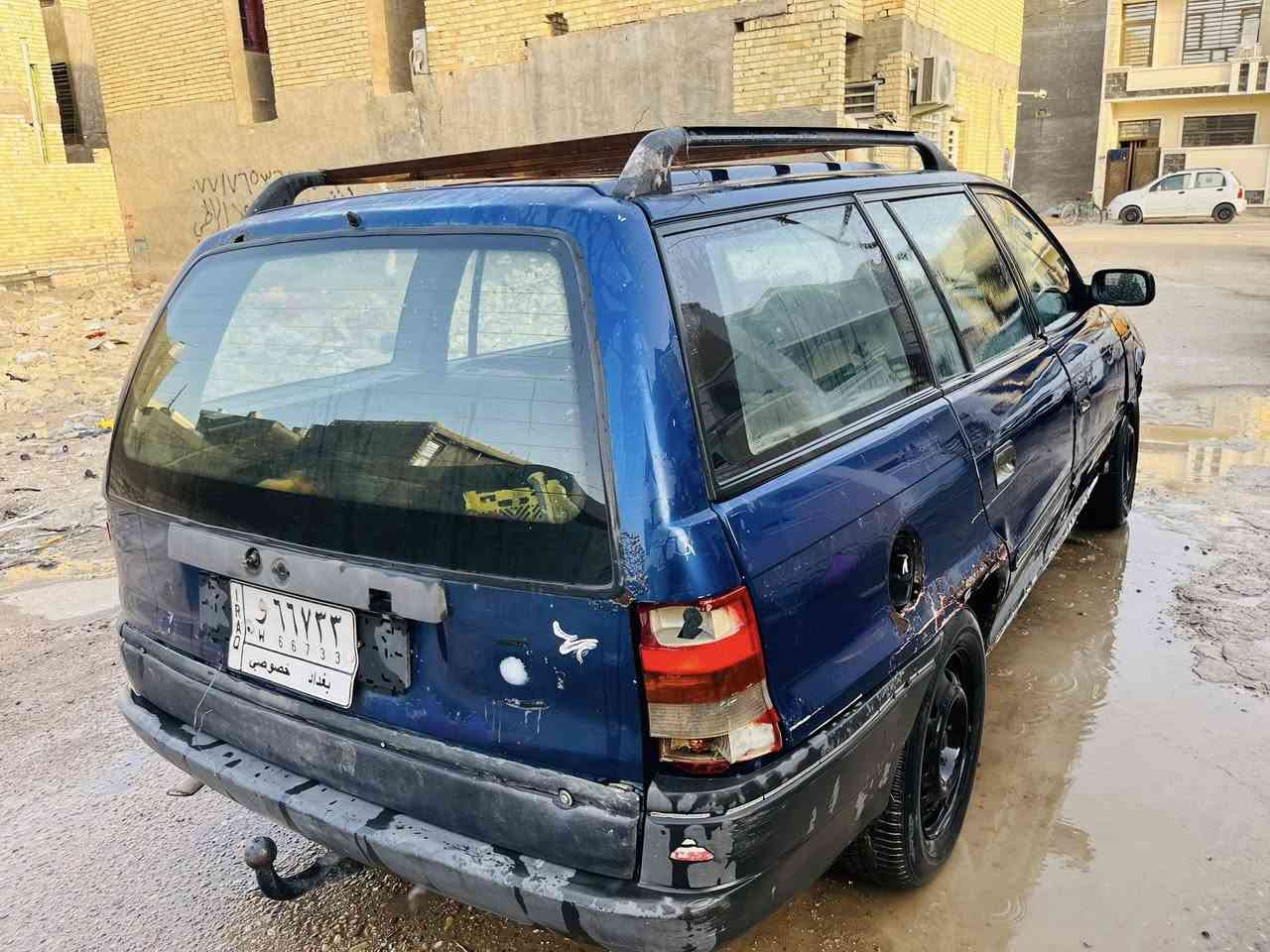 السلام عليك اوبل استرا للبيع 
موديل 92 سنويه نافذه 
كير عادي رقم بعداد  السياره مال شغل سعر 30 
عوان بغداد الدوره البوعيثه
***********
