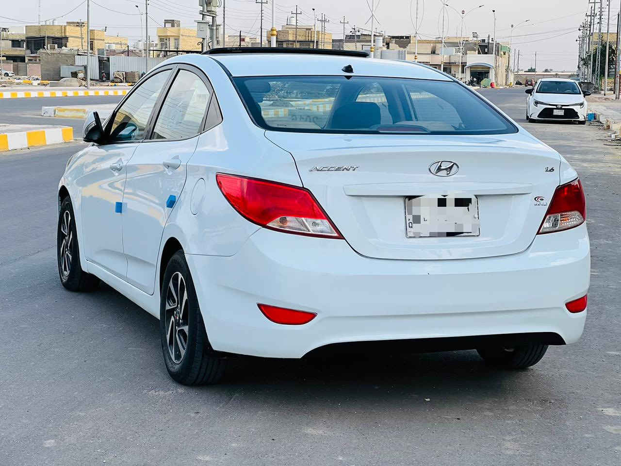 سلام عليكم
هونداي اكسنت موديل 2016 خليجي حره مشروع وطني تحويل بنيد مبدل جاملغ امامي صبغ وطرف الباب بدون ضرر داخلي سونار مرفق بالمشنور 
سياره فول المواصفات فتحه سقف تحكم استيرن جهتين لايت زنون شاشه كبيره كامره دواره اشاير بالمري 5 ويل كروم 
محرك1.600دوش سياره جديده وجاهزه مكينه وكير وحداده وتخم تاير ماشيه 190km حقيقي جديده كلش 
مــكــان-الــســياره-النــااصرية 
بس اليدور نضيف يتصل الاستفسار اكثر
***********
