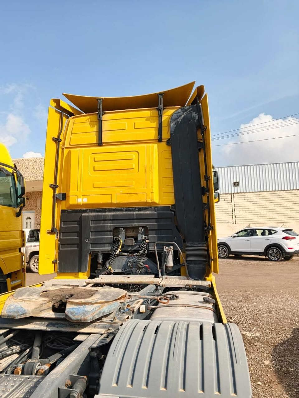 أكتوبر موديل ٢٠٠٤ رقم نينوى حجم ٤٦ نضيف أو جاهز سعر ٢٧٥٠٠$ و بي مجال   موقع موصل شارع أربيل هاتف ***********
***********
