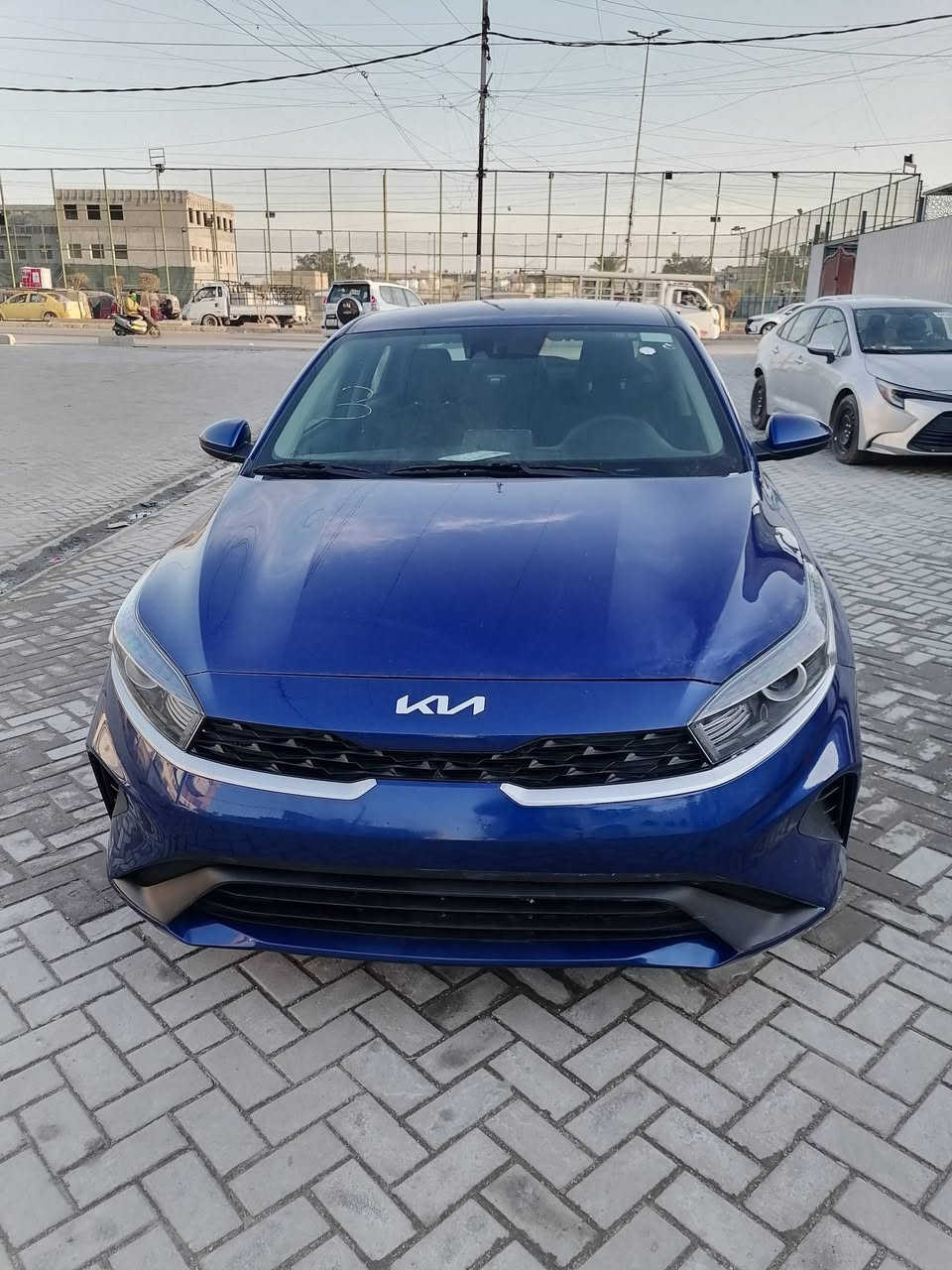كيا فورتي وارد امريكي موديل ٢٤ ماشية ٣٠ الف مايل
محرك 2000 دوش 
 تتشغيل سويج
تحكم ستيرن
كامرة كار بلى
حساسات
رادار
مود ثلاث سرع
تدفئة تبريد 
ويل كروم
بدون تبديل اي قطعه
باردحافة  البنيد و الجاملغ 
العنوان بغداد الحبيبية
السعر ١٥٠ ورقة
للتواصل
*********** ***********
