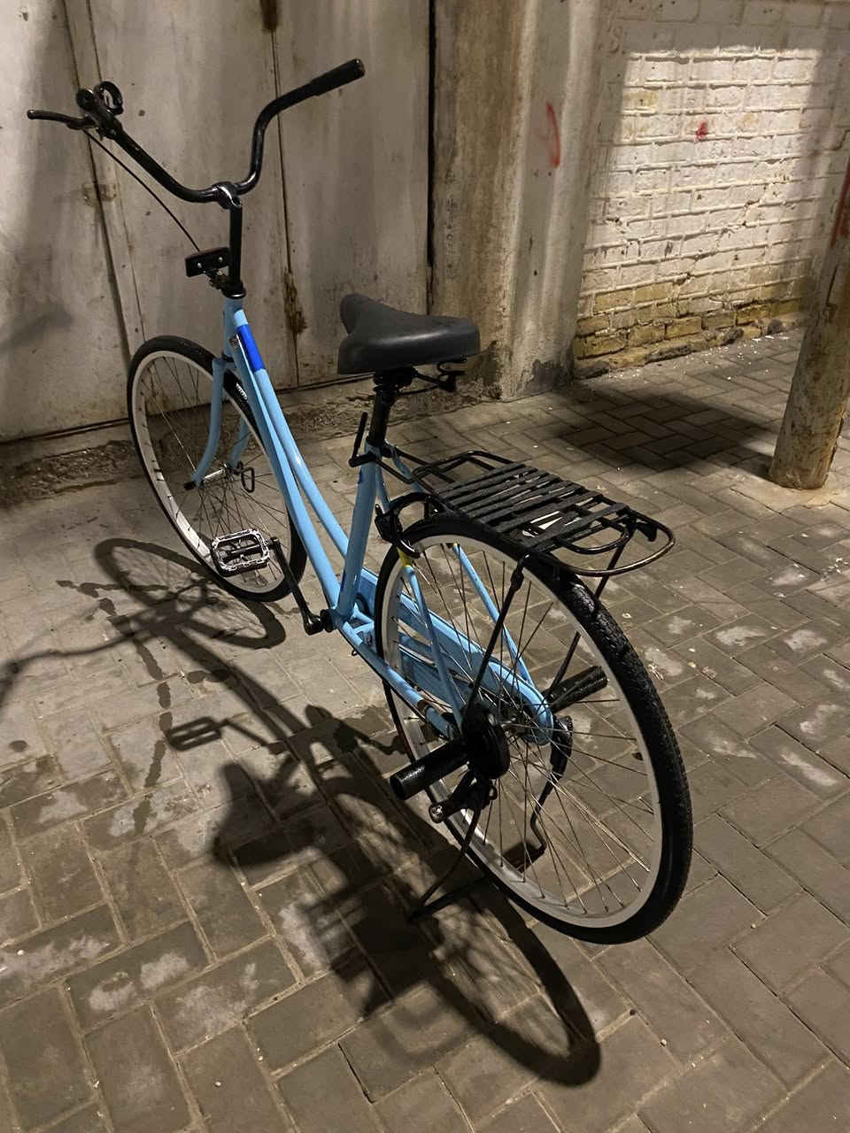 السلام عليكم بيسكل سياحي للبيع ماله باله موديل ٢٠١٩ البيسكل غراضه كامله برغي ما ناقصه البيسكل فول نضافه تجي وتشوف بعينك للبيع السعر ١٥٠ وبي مجال مكاني البصره خمسميل والي يحب يتفضل خاص هذا رقمي ***********
