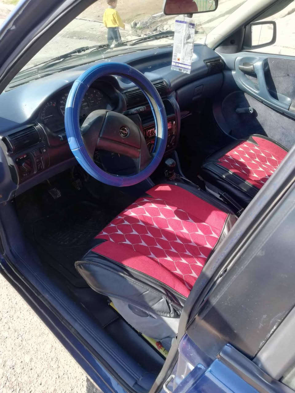 اوبل استره موديل 92 رقم بغداد ألماني احزام صبغ جمالية بدون سقف ودواخل كابون بانزين الشرعي من الموصل سعر 36 ورقة ، مكان سايدين اليرموك قرب جامع الريان متواجد على الهاتف فقط
***********
***********
