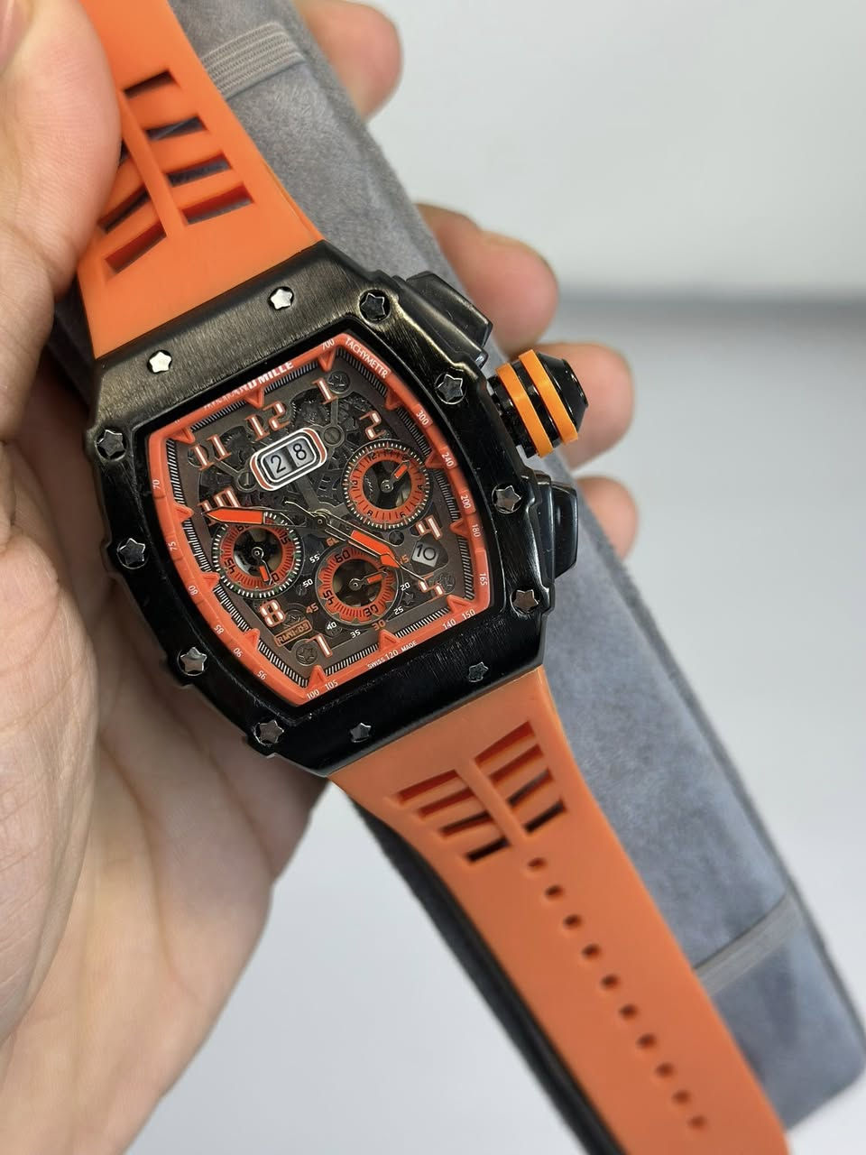 ساعه ريتشرد ميل
سناتر كلها شغاله نضام ستوب وج
مقاومه للماء كوالتي كلش راقي
25 على اول تم


**إذا كنت صاحب هذا الإعلان وتريد حذفه لأي سبب، رجاءا أرسل رسالة إلى الدعم الفني**