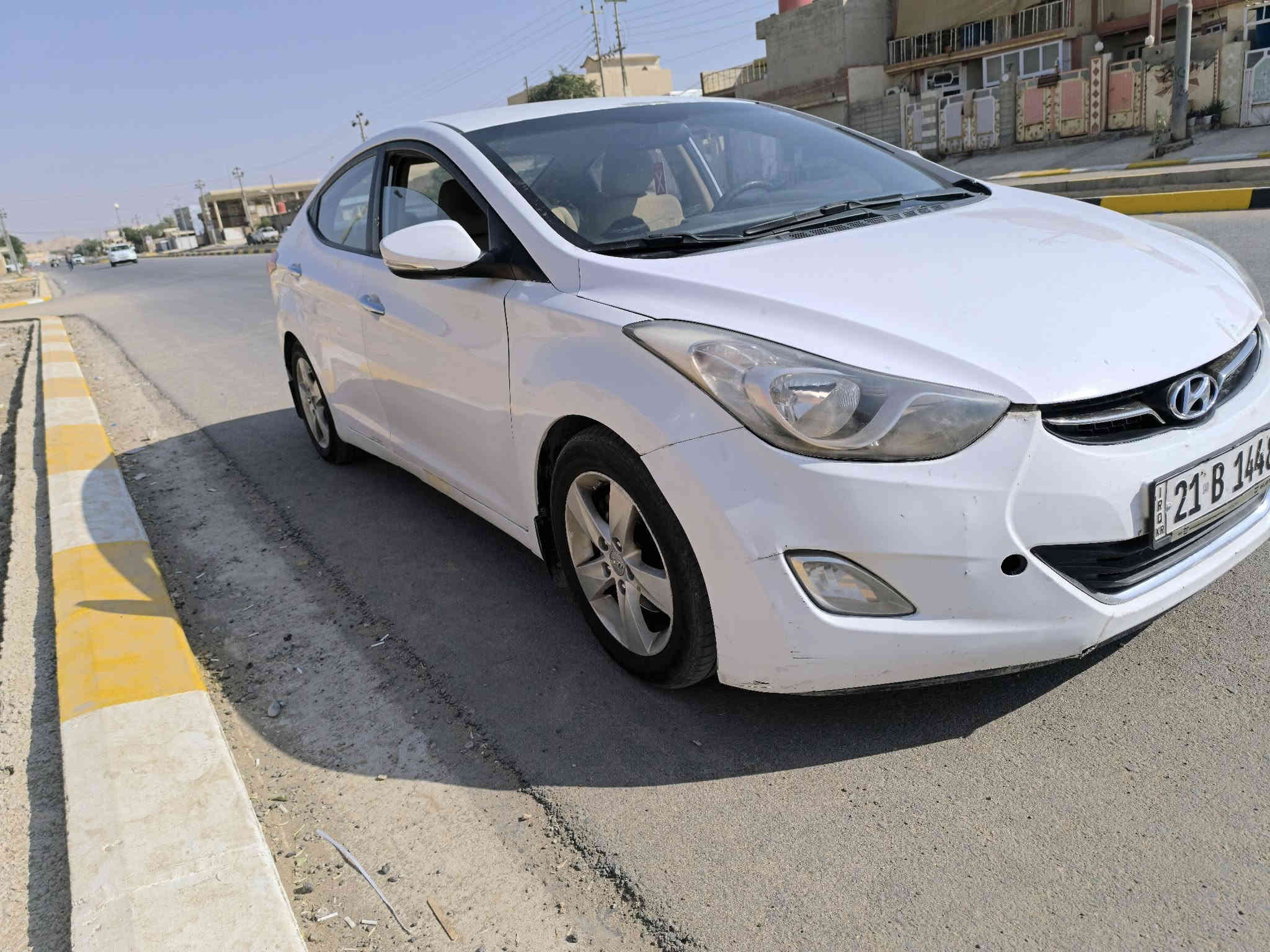 النترا خلیجی مضلع ابيض..2012  بیە اربع قطع ره ش بدون دواخل..رقم.سليمانية لحد 2029.عنوان كفري. كلار..سعر 93..معاملە.ر.م.***********
