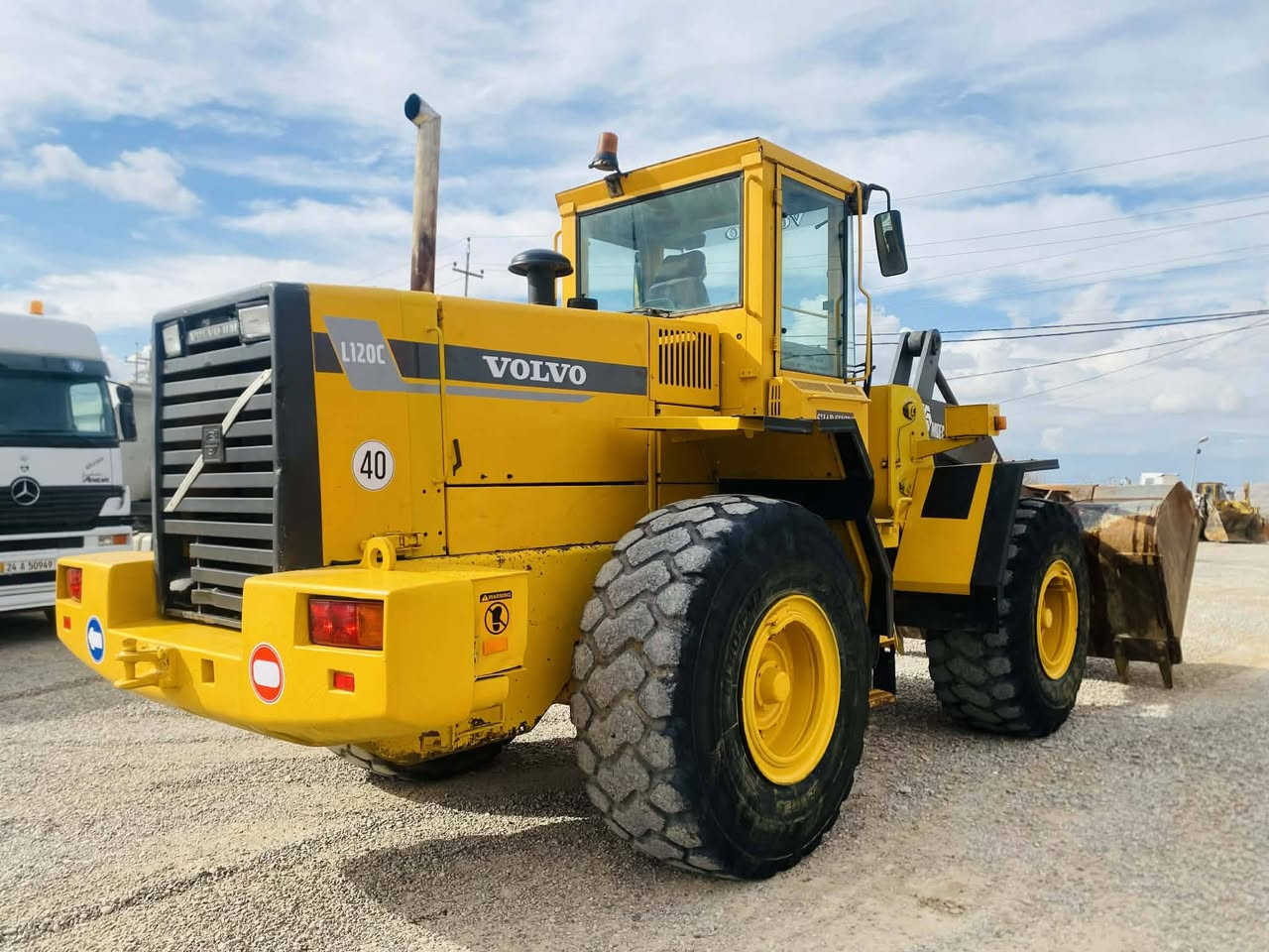 لبيع موديل ٩٨ منفست ***********
