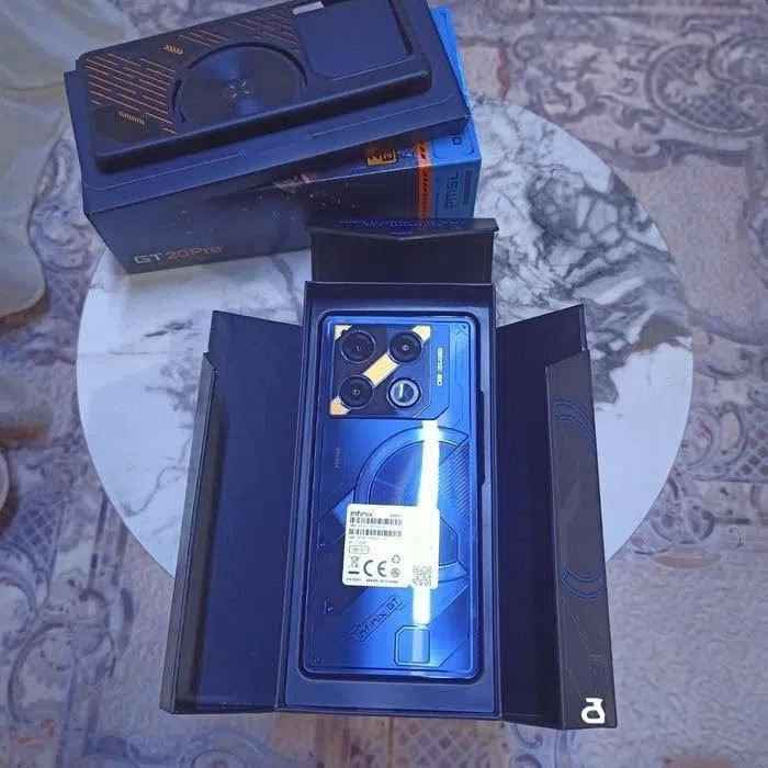 الذاكرة: 256GB
الرام: 12GB
المعالج: MediaTek Dimensity 8200 Ultimate
الشاشة: AMOLED حجم 6.78 إنج
الدقة: FHD+
التردد: 144Hz (ممتاز للألعاب)
الكاميرا الخلفية: 108MP
الكاميرا الأمامية: 32MP
البطارية: 5000mAh
الشحن: سريع 45W
النظام: Android
الصوت: ستيريو عمارة, ميسان


**إذا كنت صاحب هذا الإعلان وتريد حذفه لأي سبب، رجاءا أرسل رسالة إلى الدعم الفني**