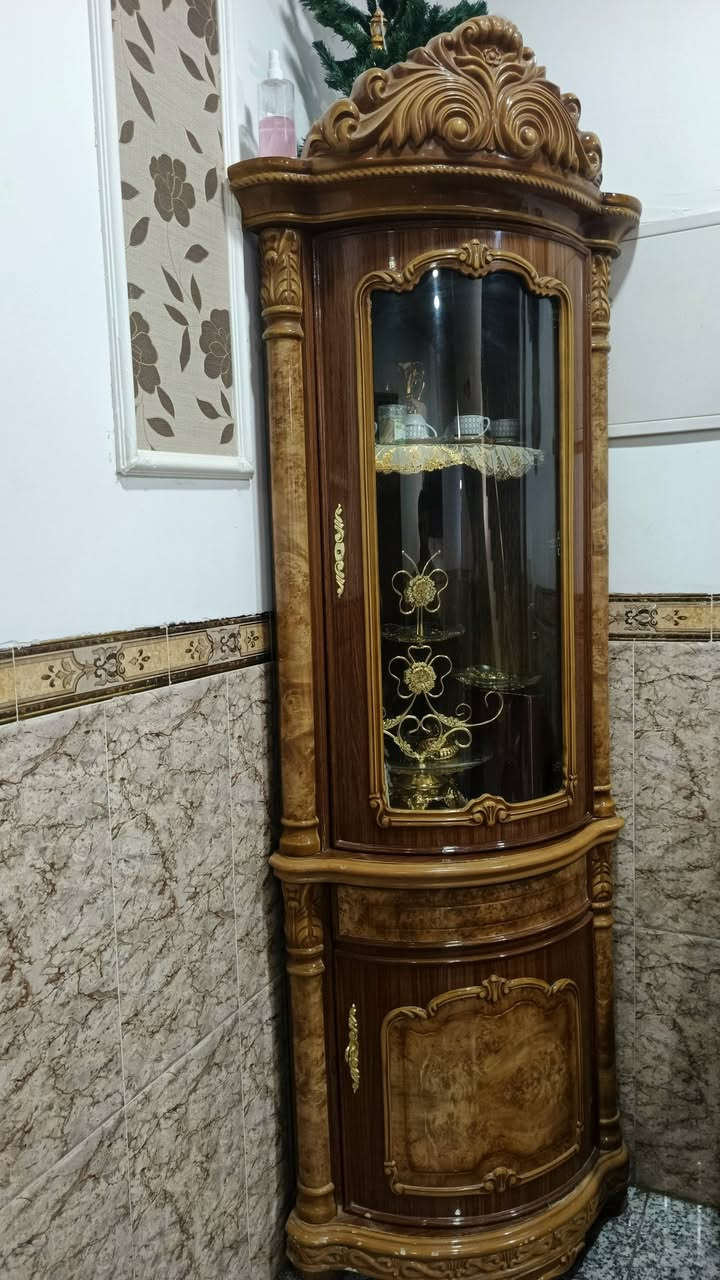 للبيع زواية صالة بهل شكل عدد ٢ السعر ١٢٥ الف
***********
