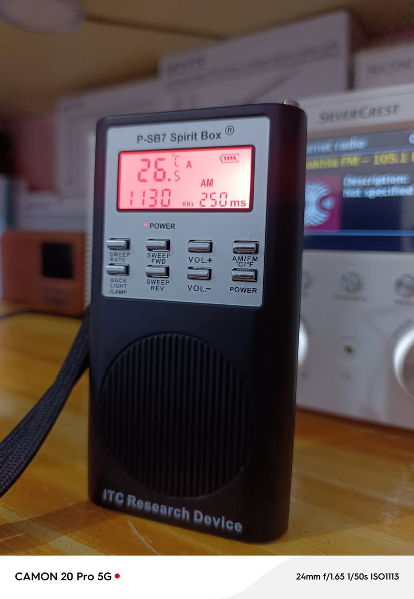 راديو جيب حجم صغير
موجتين AM FM
شاشه دجتل اضائه ملونه
ميزة حفظ محطات مفضله
يشتغل باتري حجم صغير عدد ٣
صوت نقي ومجسم
لوك جديد كارتون مامفتوح شرط
ملحقات كارتون وكتالوك وحافظه جلد
اي أستفسار بعد تعليق يوصلك السعر وبالخدمة 🌹


**إذا كنت صاحب هذا الإعلان وتريد حذفه لأي سبب، رجاءا أرسل رسالة إلى الدعم الفني**