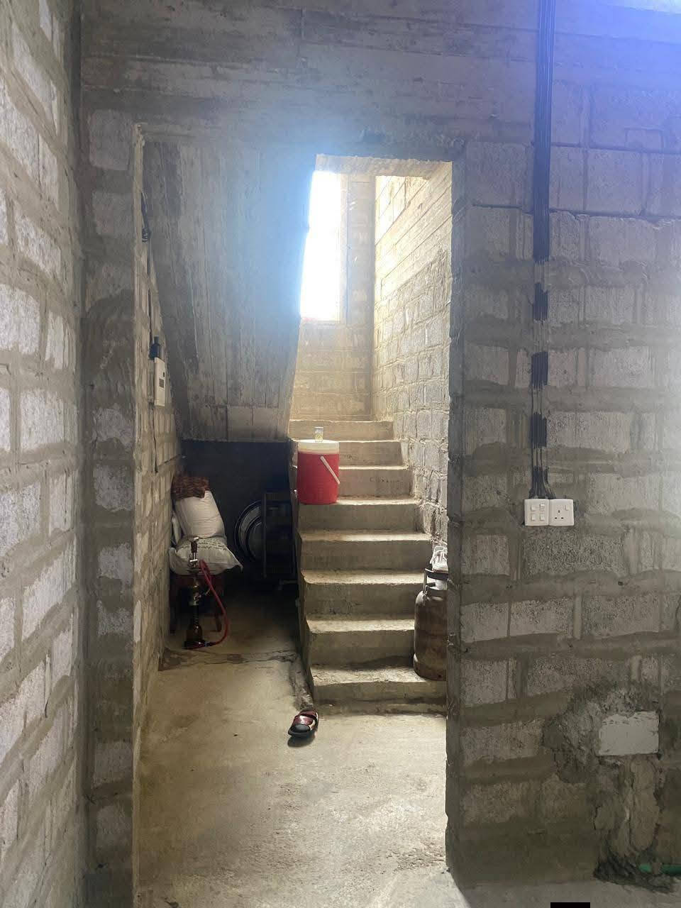للبيع للبيع للبيع
🏠دار بناءسليماني 📐100 متر 📍حي السماح الثانيه طابق واحد يكون الدار من غرف نوم 1وهول وامطبخ كبير واستقبال و صحيات
للستفسار اتصل 
📞***********
📞***********
او مراجعة مكتب المروه لتجارة العقار والمقاولات 
عنوان المكتب شارع 20 مقابل مول القمه
