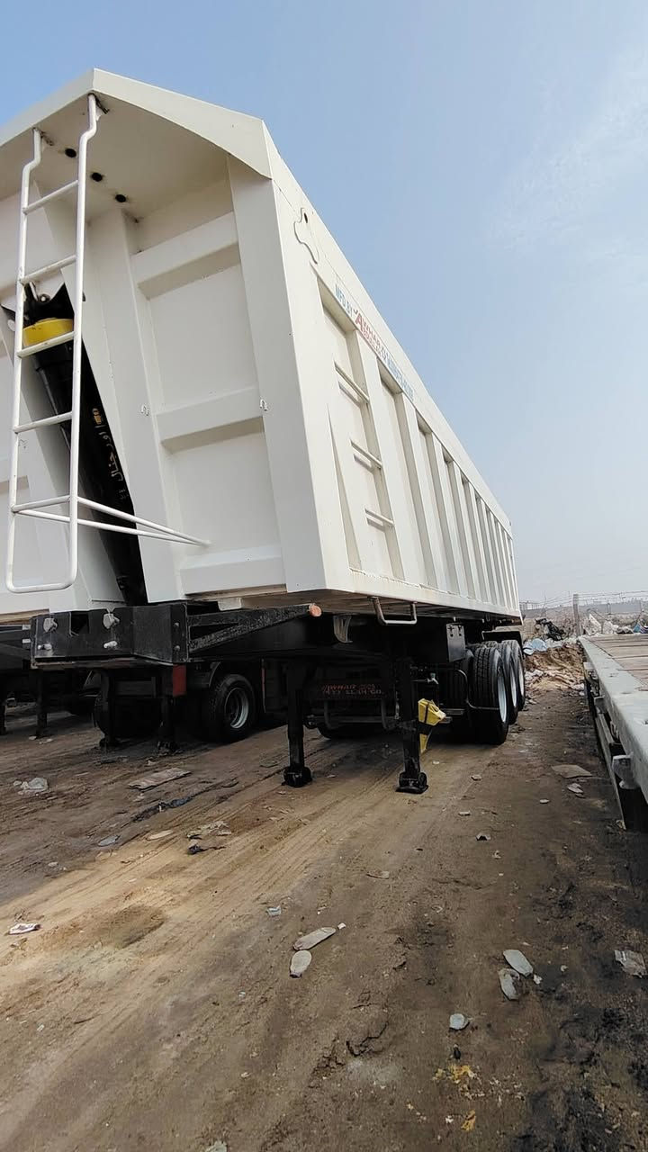 للبيع عربانه عبدالله جوهر موديل 2025 ذرعه 40 متر تخم تاير السعر 230$ وبيه مجال العنوان البصره الزبير المعارض معرض المهدي للأتصال *********** ابو علي ***********
