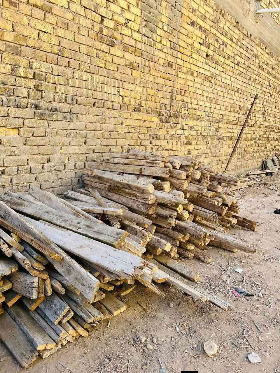 سلام عليكم قالب خشب للبيع العدد 7مكعبات  بسعر مناسب الرقم ***********
