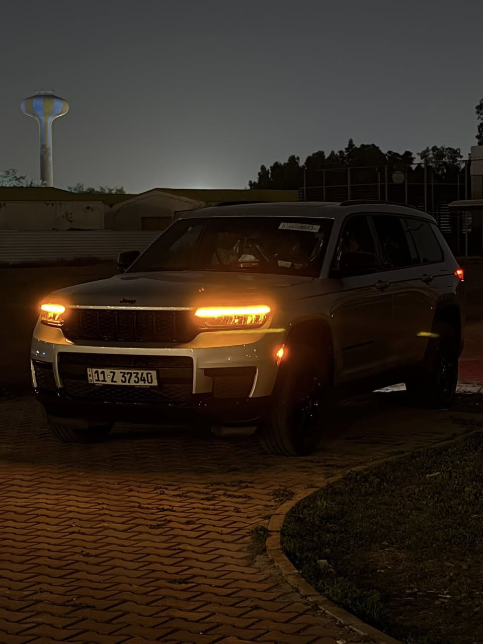 السلام عليكم جيب لاريدو 2023 للبيع وارد امريكي
حساسات امامي خلفي 

شاشة ديجتل 

فتحة سقف 

دشبول ديجتل 

لايتات زنون 

سبعه راكب vib 

كشنات جلد 

صندوق كهرباء 

كراسي كهرباء 

راردار امامي خلفي 

 ماشية 13الف ميل سيارة جديدة جداً 

بيهة قطعتين صبغ بدون دواخل ومبين بالصور المرفقة 

للبيع السعر 31.000$

للتواصل ***********
