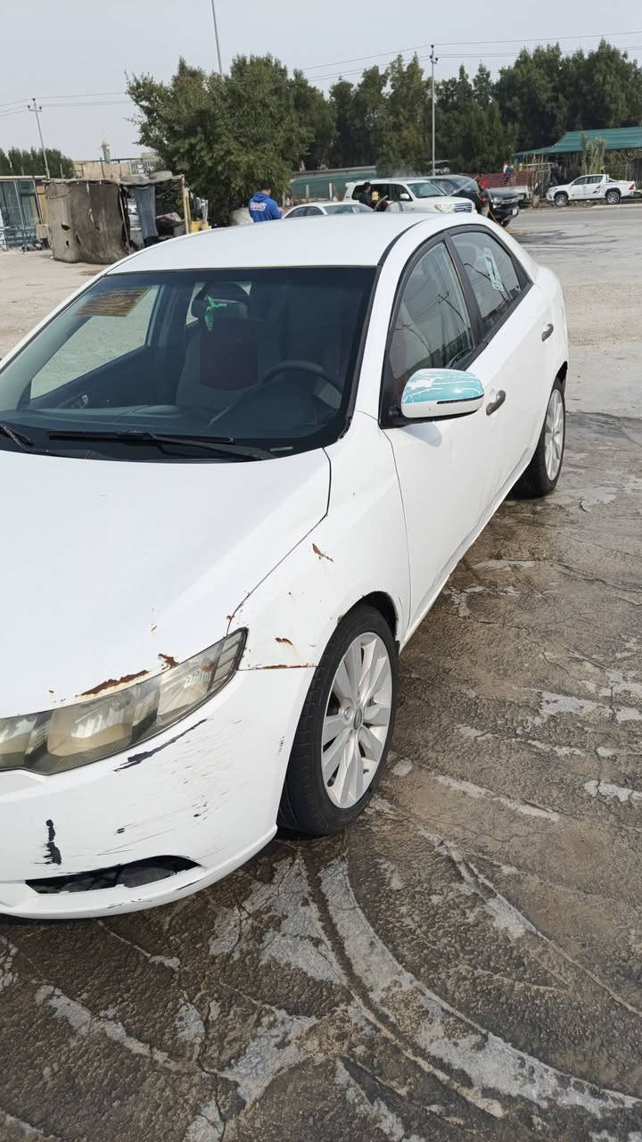 سيراتوا موديل ٢٠١١ للبيع مستعجل 
محرك ١٦٠٠
كير +محرك = خير من الله 
تدفئة و تبريد 
شاشة 
السعر ٨٠ وبيه مجال قليل 
المكان النجف الاشرف مجمع أبو تراب السكني 
وتفاصيل السيارة والصور والفيديو توضيحي 
***********
واتساب
