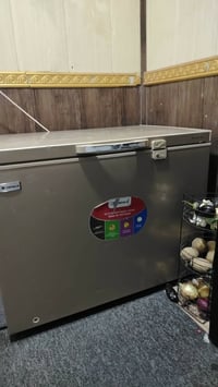 غسالة 18 كيلو • مجمدة نضيفه • طباخ 5 عيون