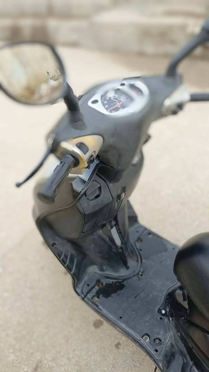 سكنس نثيه ياباني للبيع
دراجه نظيفه كلش باتري دبلات كابريتر تخم تاير كله جديد ماصارلهن 10 من شادهن 
لايت عالي ناصي اشاير يمنه يسره سكن اسطاب كيلو متر گيج بانزين قفل 🔒 صندوگ كلها شغاله مكينه نعومه وشلعه شرط اطلعهن كلهن 
السعر 850 وبيها مجال كلش قليل 
العنوان قضاء الفجر 
‏‪0777 792 4161‬‏
