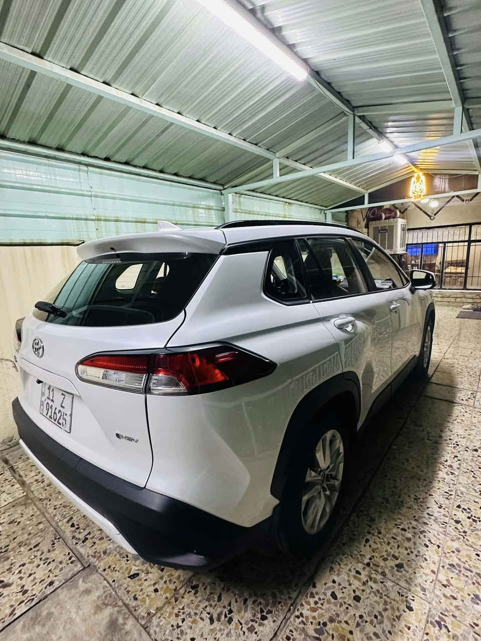 كورلا كروس 2025
السلام عليكم ..
كورلا كروس 2025 فول 1/1
مكفولة كفالة عامة ، ماشية 11 ألف كيلو ، 
فتحة ، بصمة ، داخل جلد عسلي ، كرسي كهرباء ، جنطة كهرباء ، حمالات ، كشافات ، تبريد قطعتين ، كامرات محيطية 360 درجة.
مكان السيارة بغداد الكرخ *********** ، ***********
السعر 28 مليون و 850 ألف دينار.
