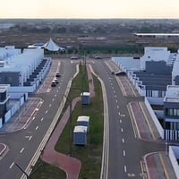 مجمع البدور البوليفارد • ٢٠٠م • ٤ غرف